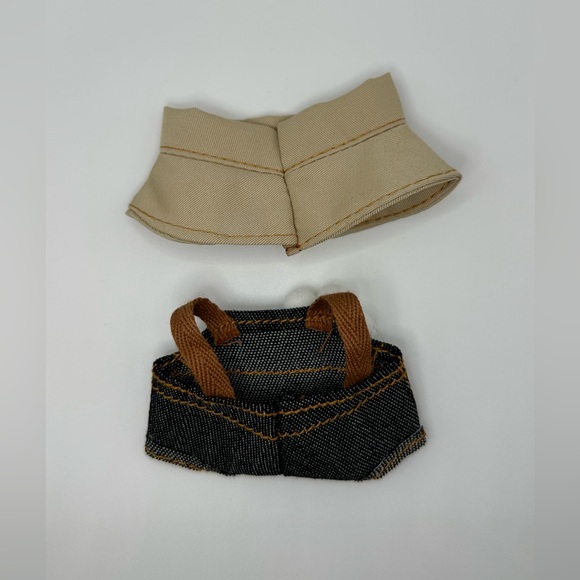 Labubu - Fall In Wild clothes for Pin for Love - Picture 5 of 5